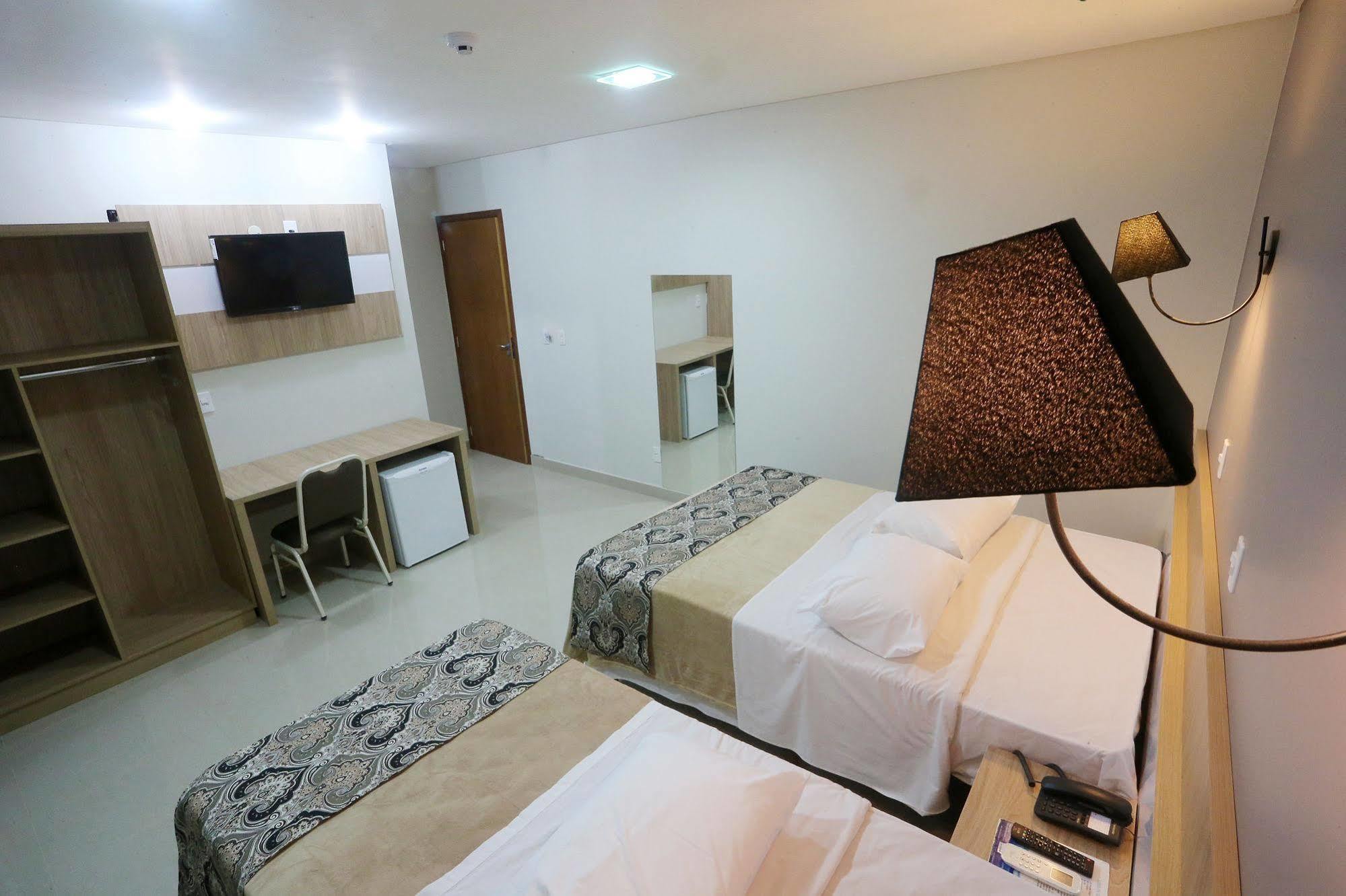 Hotel Plaza Cascavel Cascavel  Eksteriør billede